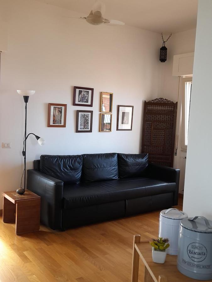 Sea View Penthouse With Beautiful Terrace - Casa Verdi Jayanti * Lido di Ostia